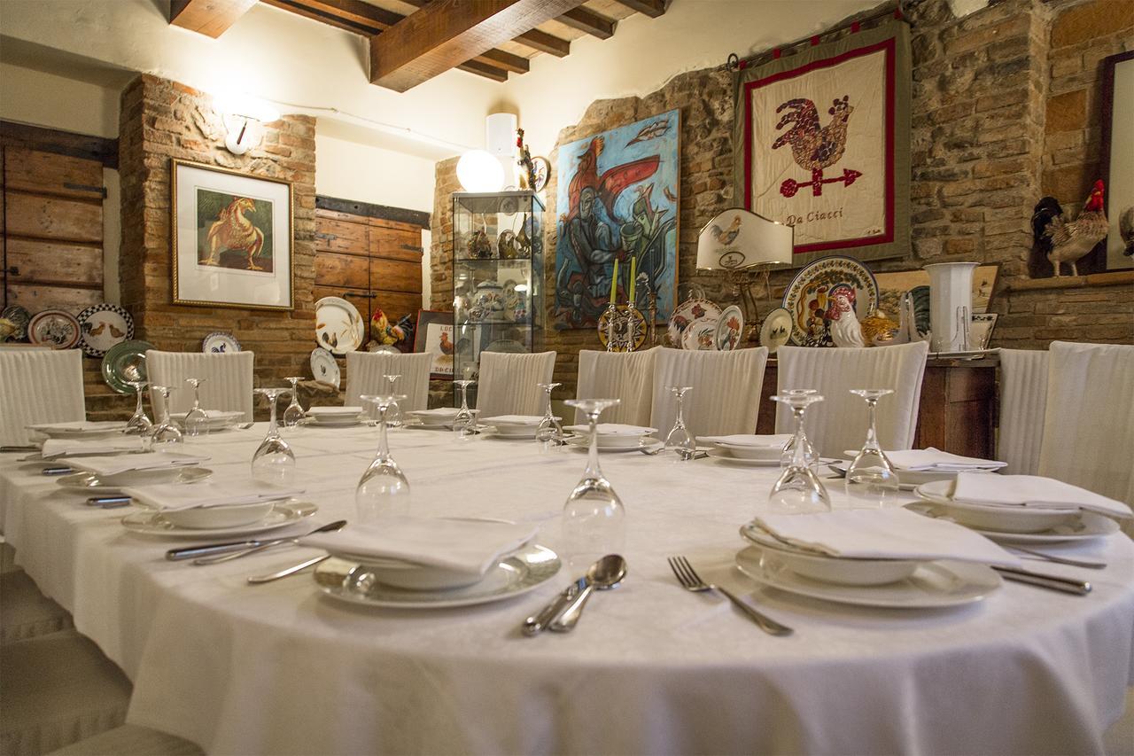 Locanda Da Ciacci Petriano Extérieur photo