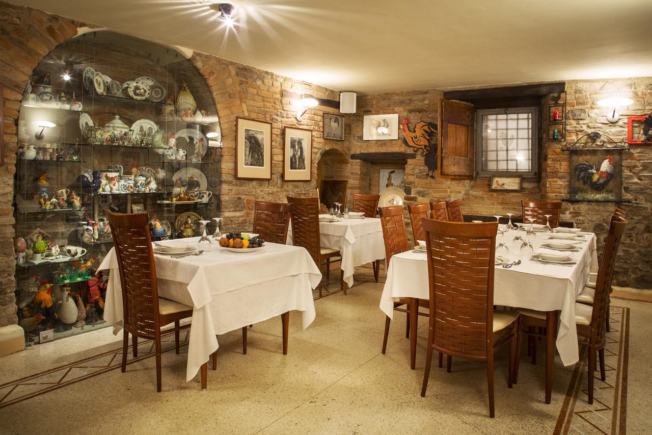 Locanda Da Ciacci Petriano Extérieur photo