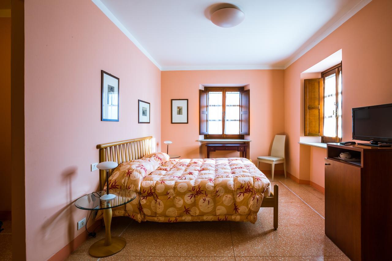 Locanda Da Ciacci Petriano Extérieur photo